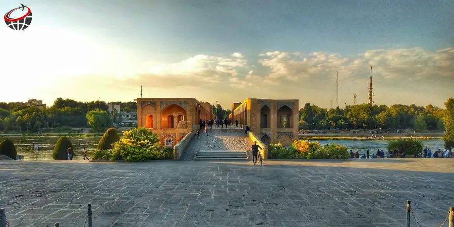 تور اصفهان لحظه آخری